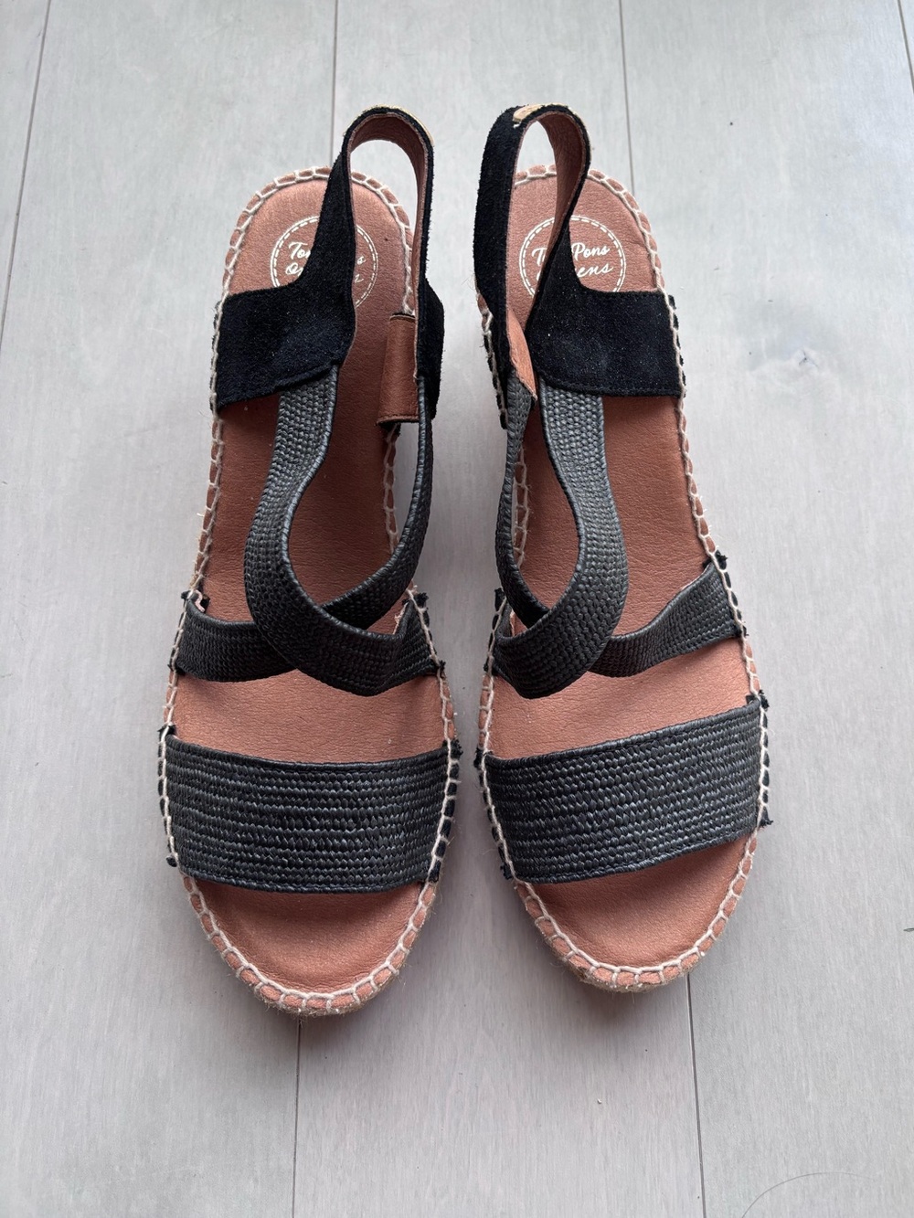 Toni Pons Sandals size 11